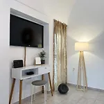 Besanto Apartment Imerovigli (Santorini)